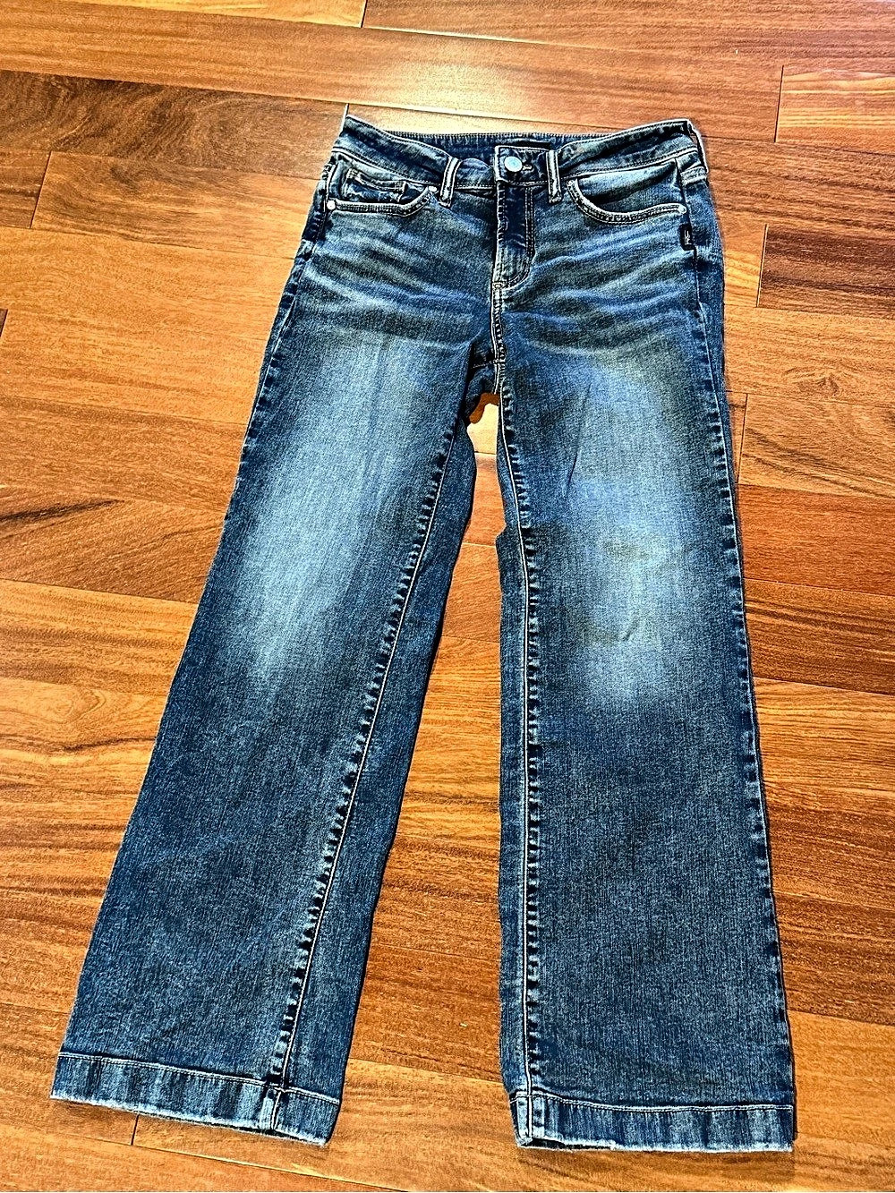 Silver Jeans Co. Suki Mid Rise Trouser Leg Jeans Size 28x31